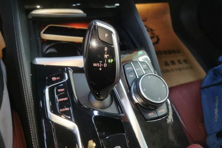 Used BMW 5 Series 2022 Second Facelift 525Li M Sport Package