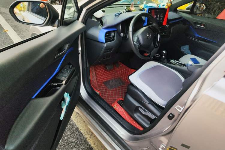 Used Toyota IZOA 2018 2.0L Yichi Edition China V Standard
