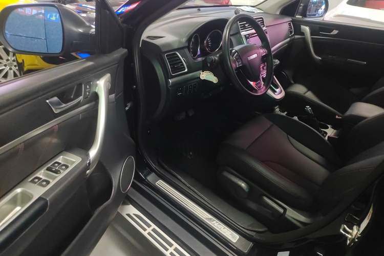 Used Haval M6 2017 1.5T Automatic Two-Wheel Drive Elite Model
