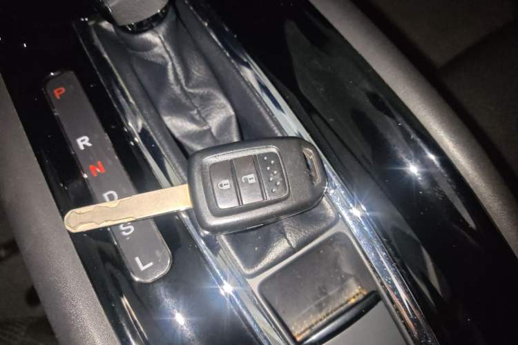 Used Honda Vezel 2015 1.5L CVT two-wheel drive Comfort trim
