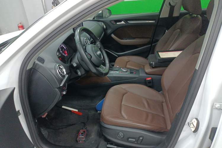 Used Audi A3 2015 Limousine 35 TFSI Millionth Anniversary Enjoyment Model