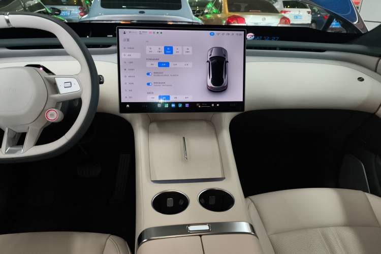 Used  YU7 2025 Ultra-Long Range High-Performance All-Wheel-Drive Max Edition