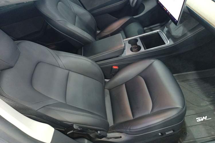 Used Tesla Model Y 2021 Standard Range Rear-Wheel Drive Version