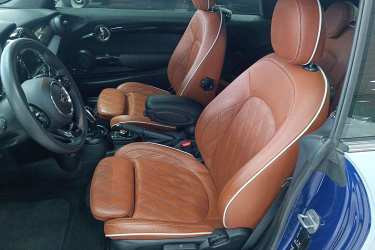 Used  MINI 2018 1.5T COOPER CABRIO Artist