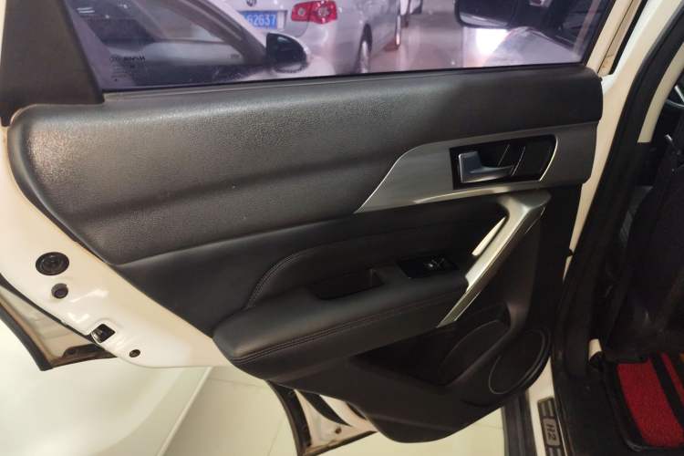 Used Haval H2 2017 Red-Label 1.5T Manual Two-Wheel Drive Comfort Model
