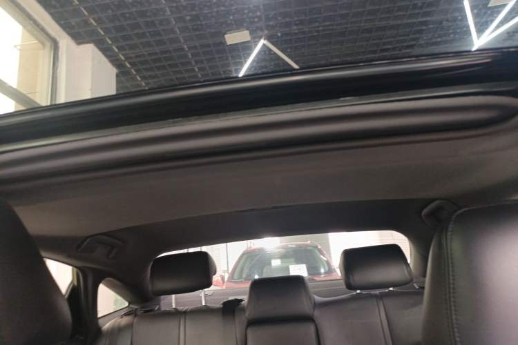 Used Toyota Avalon 2019 2.0L Ambition Edition China VI
