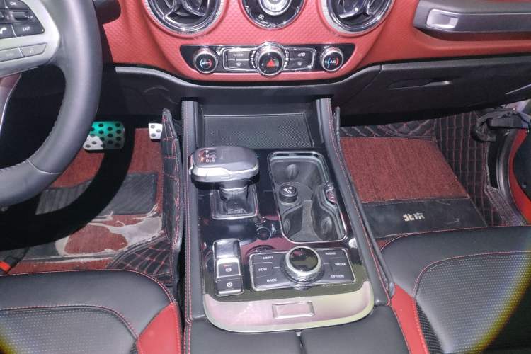 Used BAIC Off-Road BJ40 2020 2.0T Automatic Four-Wheel Drive Urban Hunter Edition Chivalrous Type
