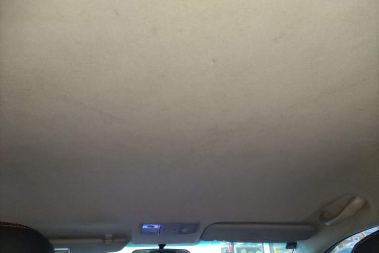 Used Kia K2 2015 Sedan 1.4L MT GLS
