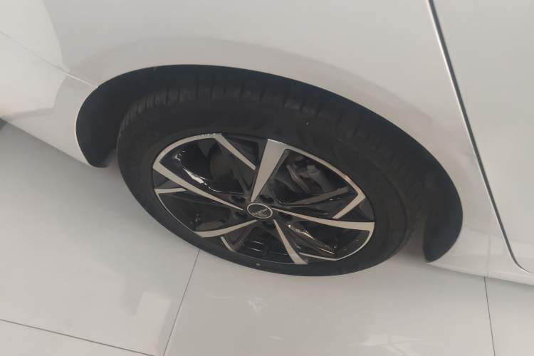 Used Roewe i5 2023 1.5L CVT Luxury Edition
