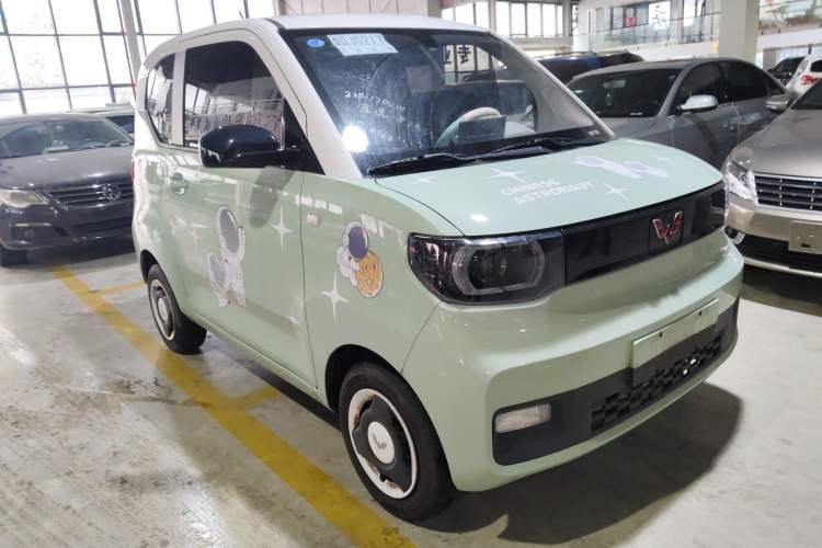 Used Wuling Hongguang MINIEV 2021 Macaron Premium Model – Lithium Iron Phosphate
