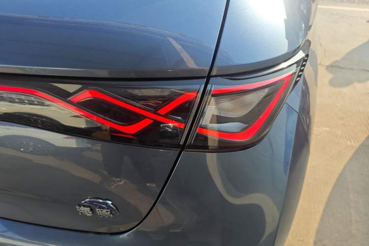 Used BYD Dolphin 2024 Honor Edition 420km Fashion Version
