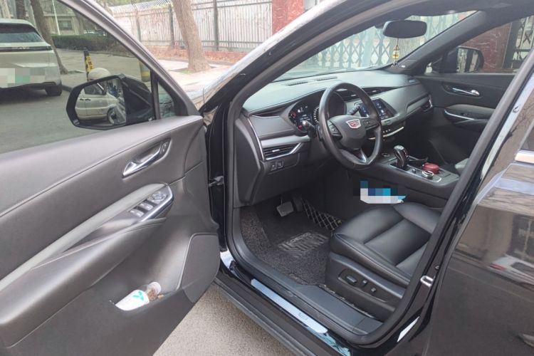 Used Cadillac XT4 2018 28T Two-Wheel Drive Leading Version
