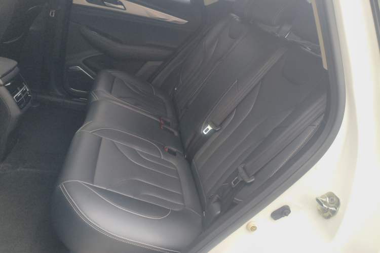 Used Changan CS85 COUPE 2019 2.0T Automatic Version China VI Standard
