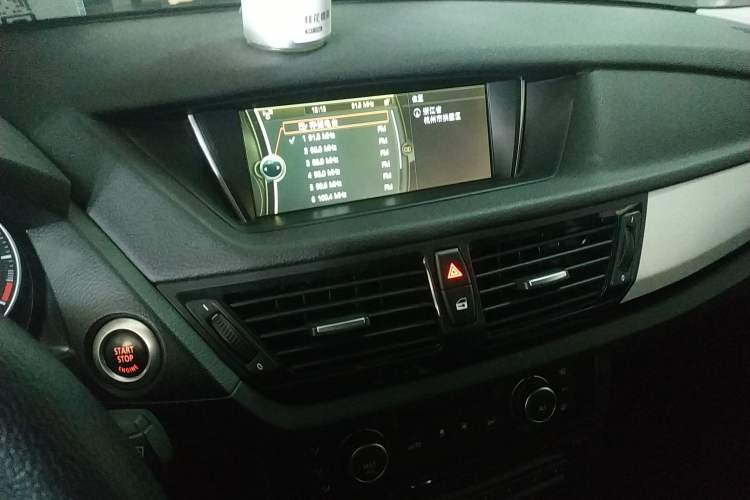 Used BMW X1 2014 sDrive18i Leading Model
