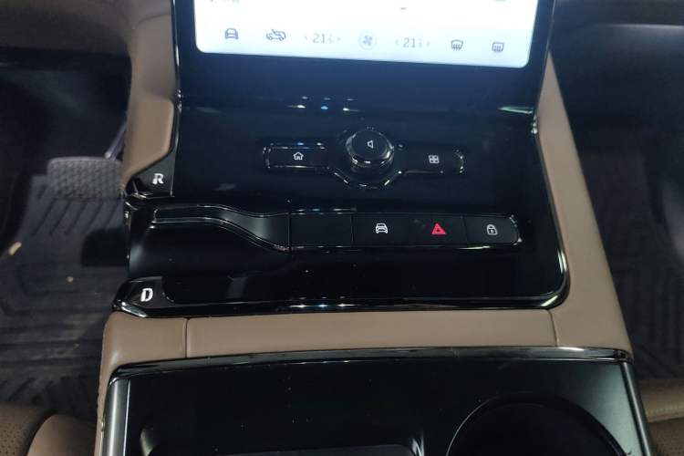 Used Nio ES8 2020 415 km Signature Edition 6-Seater Version
