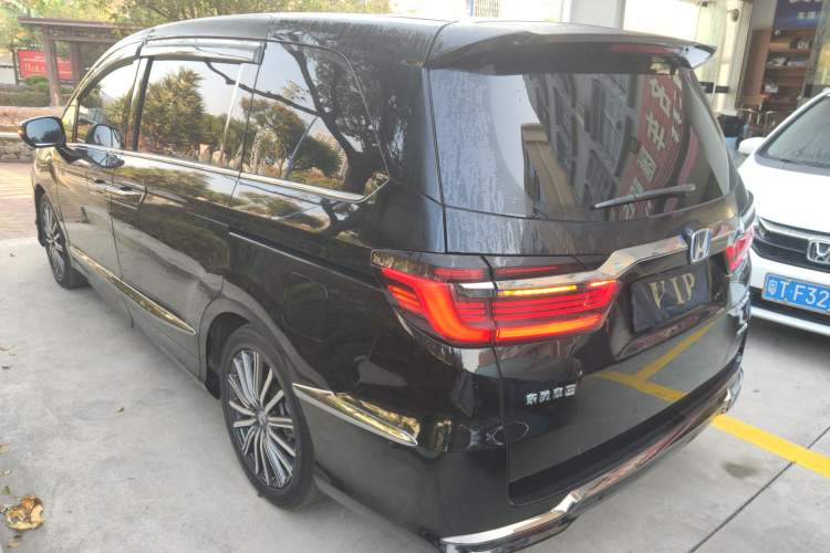 Used Honda Elysion 2024 2.0L eHEV Luxury Edition
