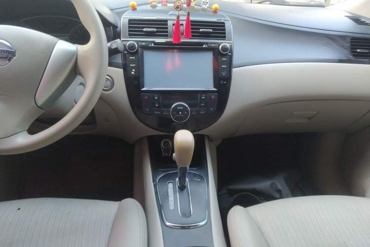 Used Nissan Tiida 2011 1.6L CVT Smart Version
