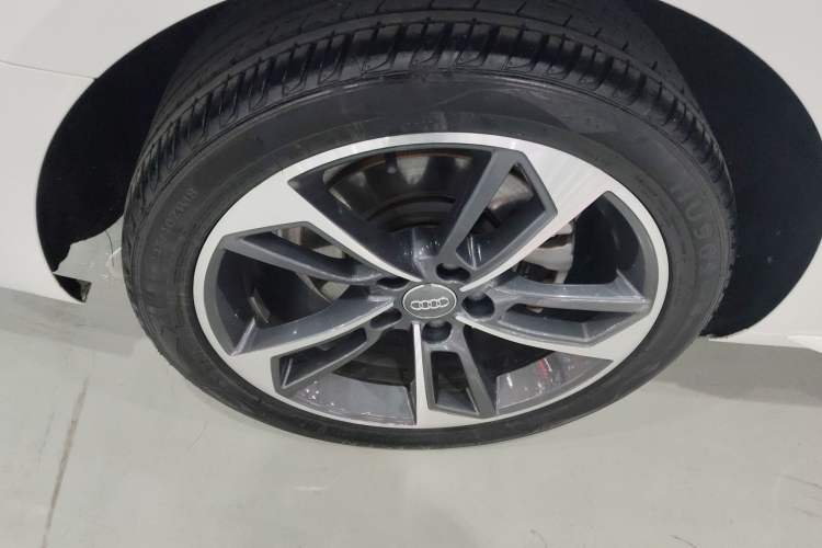 Used Audi A4L 2018 30th Anniversary Edition 40 TFSI Fashion Model
