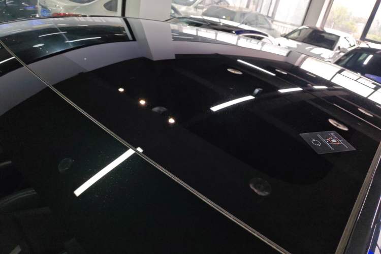 Used Tesla Model Y 2025 Rear-Wheel-Drive Version