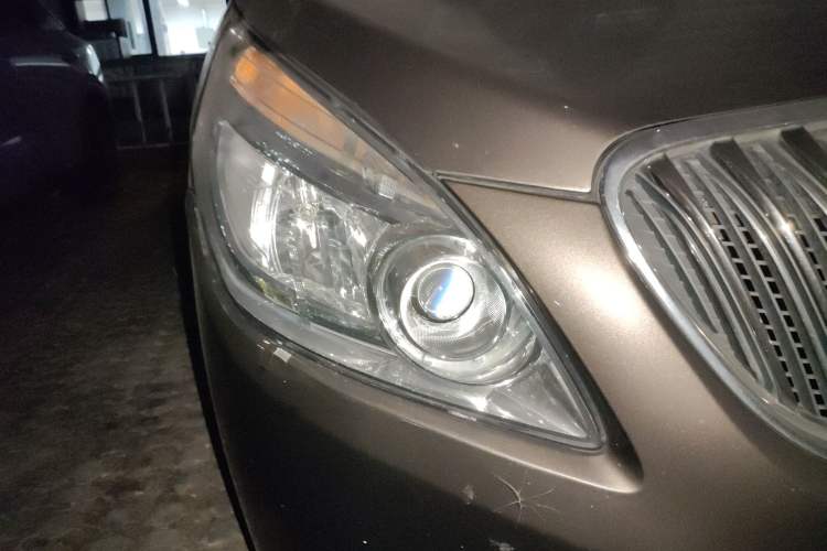 Used Buick GL8 2013 2.4L CT Luxury Business Comfort Edition
