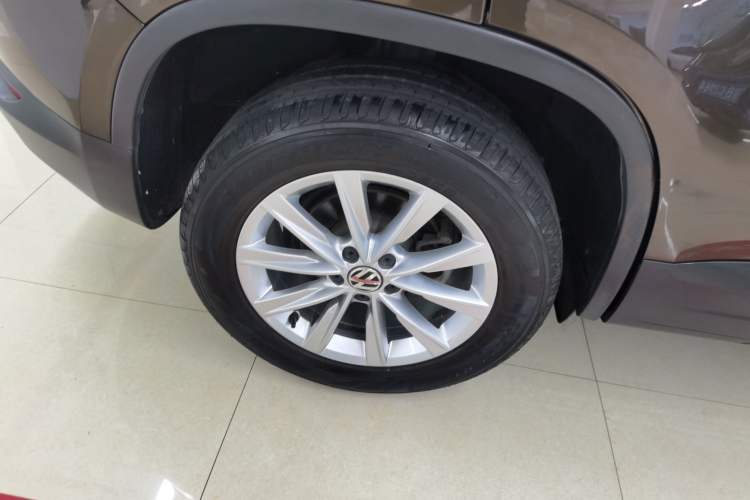 Used Volkswagen Tiguan L 2015 1.8TSI Automatic Two-Wheel Drive Comfort Edition
