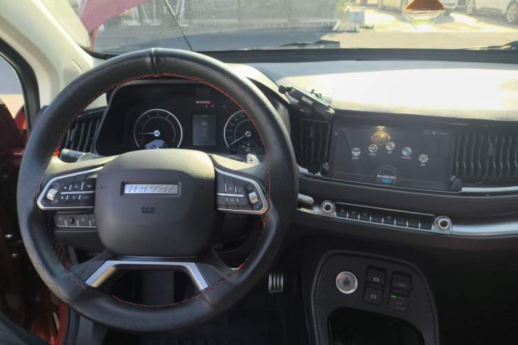 Used Haval H2s 2017 Red-Label 1.5T Dual-Clutch Luxury Model