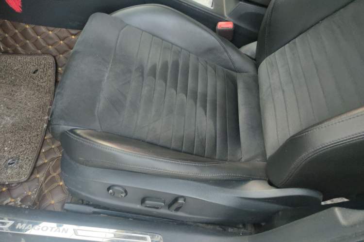 Used Volkswagen Magotan 2017 330TSI DSG Luxury Model
