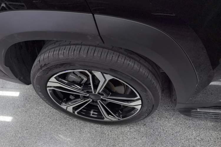 Used  L7 2023 1.5T 115 km Starship
