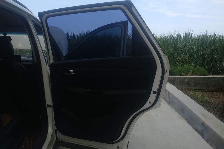 Used Wuling Hongguang S3 2018 1.5T Manual Comfort Model China V Standard
