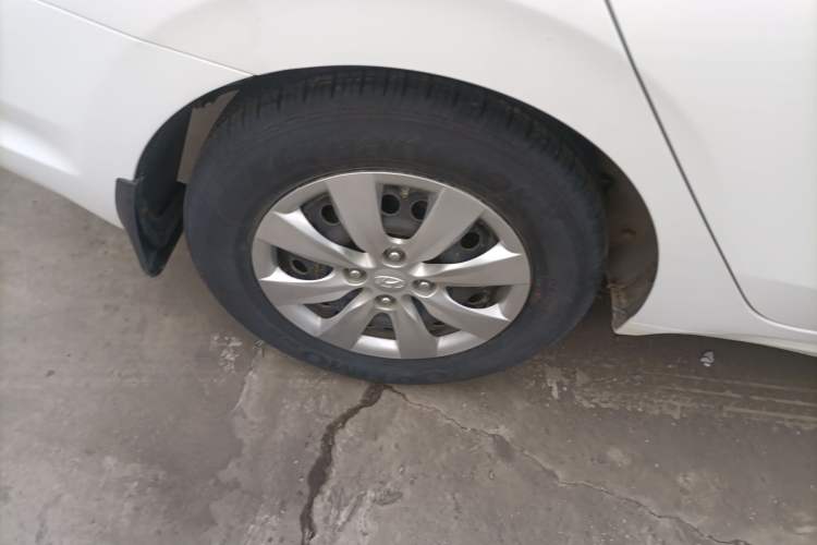 Used Hyundai Verna 2017 1.4L Manual Refreshed Version China VI Standard