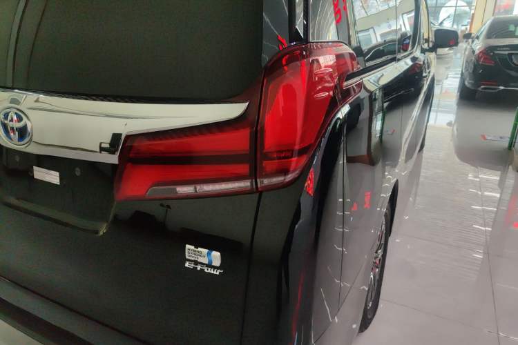 Used Toyota Alphard 2020 Dual-Engine 2.5L Prestige Edition
