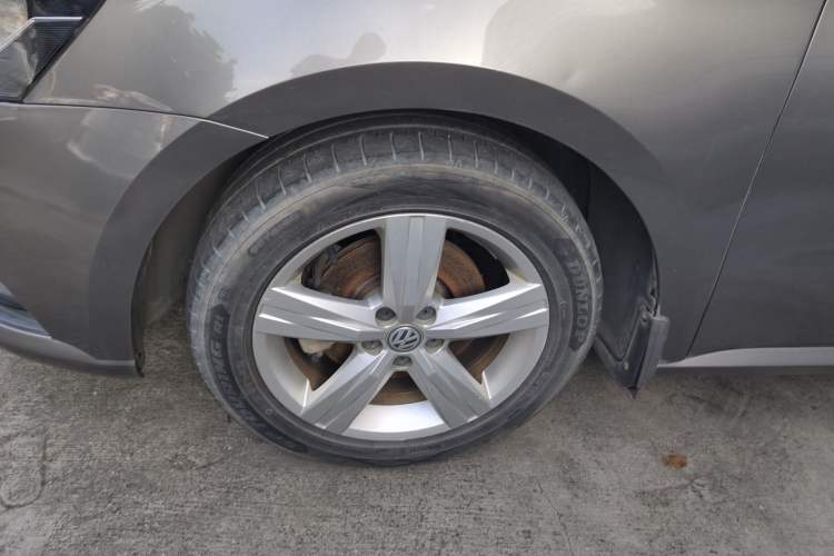 Used Volkswagen Lavida 2017 1.6L Automatic Fashion Edition
