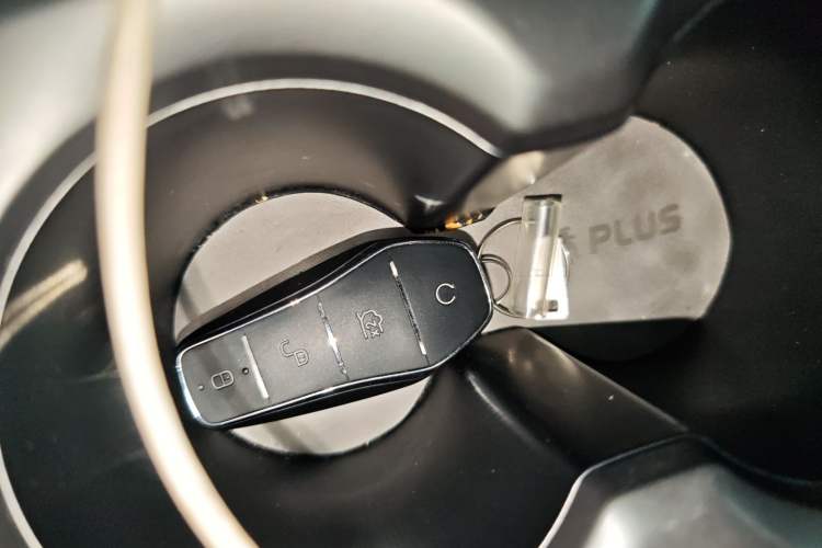 Used BYD Qin PLUS 2025 DM-i Smart Drive 55KM Leading Model
