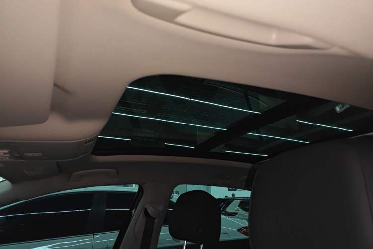 Used Volkswagen Magotan 2019 330TSI DSG Leading Edition China V Standard
