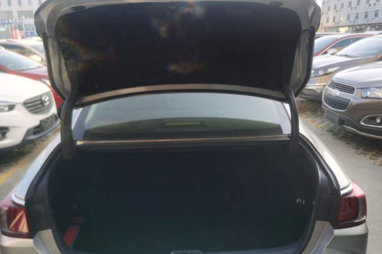 Used Lexus ES 2022 200 Excellence Edition
