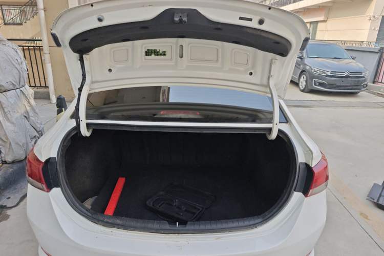 Used Hyundai Verna 2016 1.4L Manual Cool Edition GLS