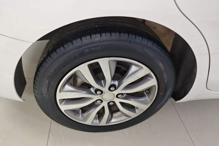 Used Buick GT 2019 18T Automatic Connected Elite Model China VI Standard