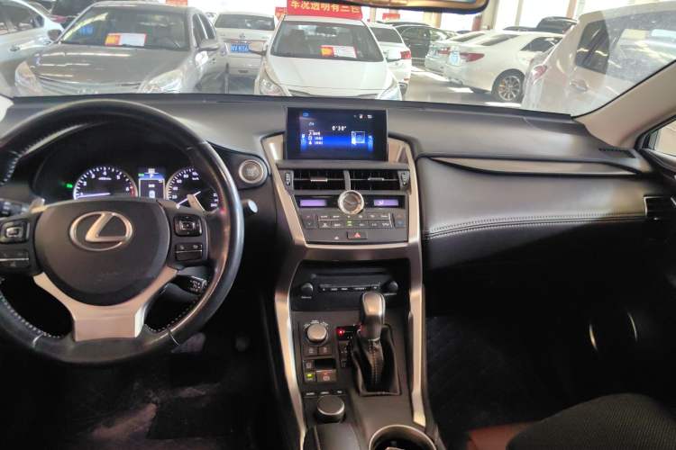 Used Lexus NX 2015 200T All-Wheel-Drive Fēngshàng Edition
