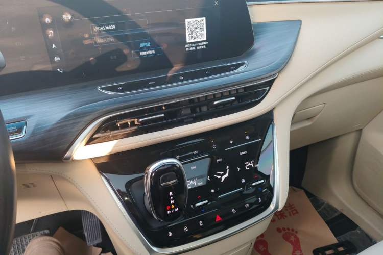 Used Buick GL8 2022 ES Land Cruiser 653T Luxury Model