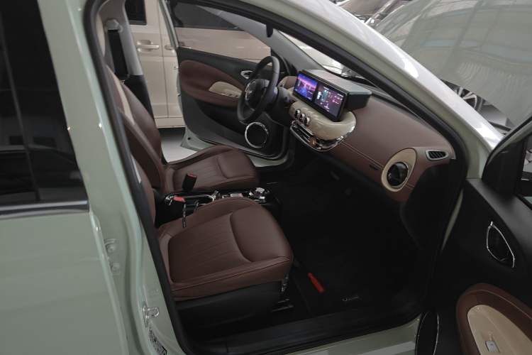 Used Wuling Bingo 2023 410 km Lingxi Deluxe Edition
