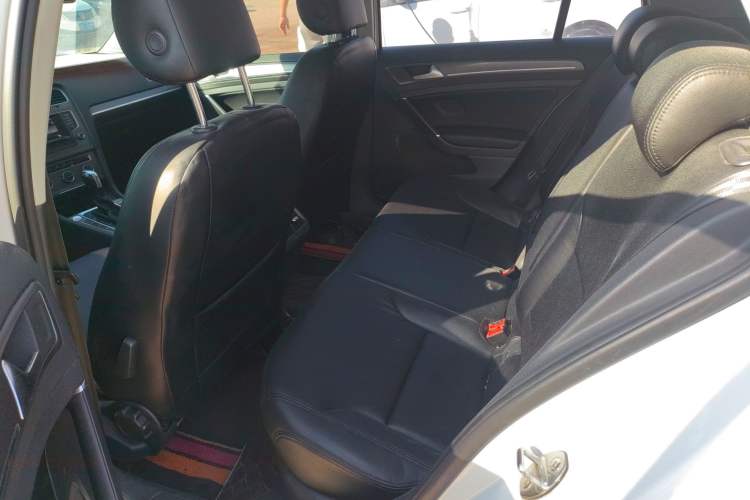 Used Volkswagen Golf 2015 1.4TSI Automatic Comfort Model
