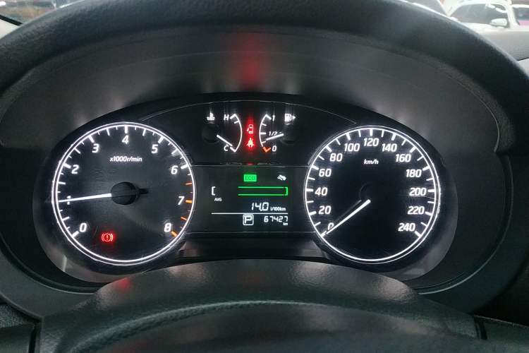 Used Nissan Tiida 2016 1.6L CVT Cool Dynamic Edition
