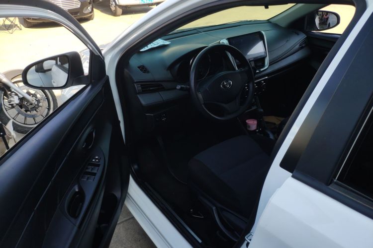 Used Toyota YARiS L 2019 1.5E CVT Dynamic Edition China VI compliant
