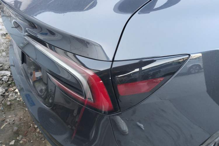 Used Tesla Model 3 2023 Rear-Wheel-Drive Version
