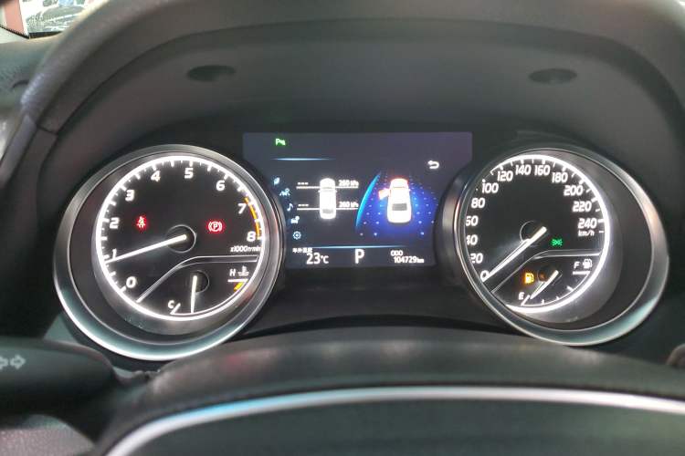 Used Toyota Camry 2018 2.0G Luxury Edition
