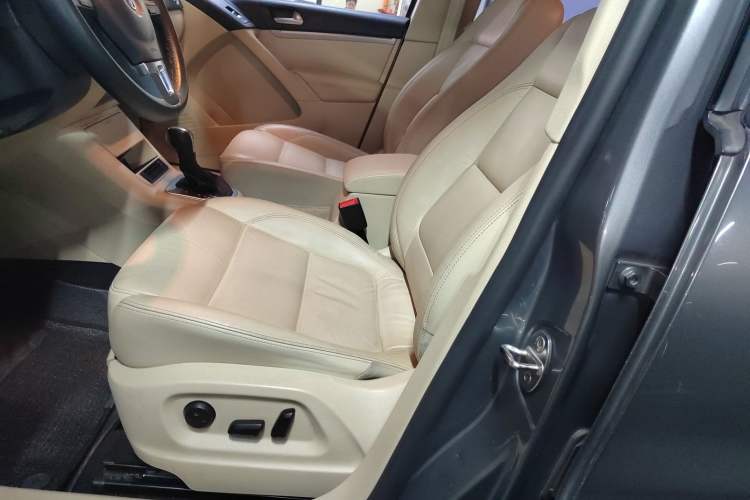 Used Volkswagen Tiguan L 2015 1.8TSI Automatic Two-Wheel Drive Comfort Edition