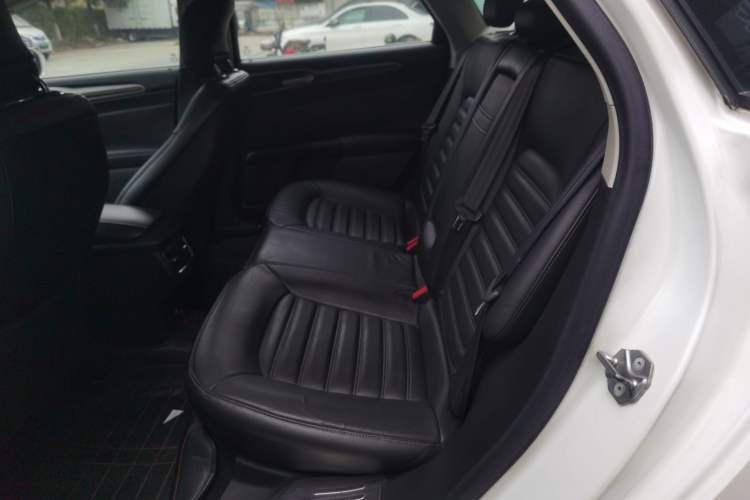 Used Ford Mondeo 2013 2.0L GTDi 200 Fashion Edition
