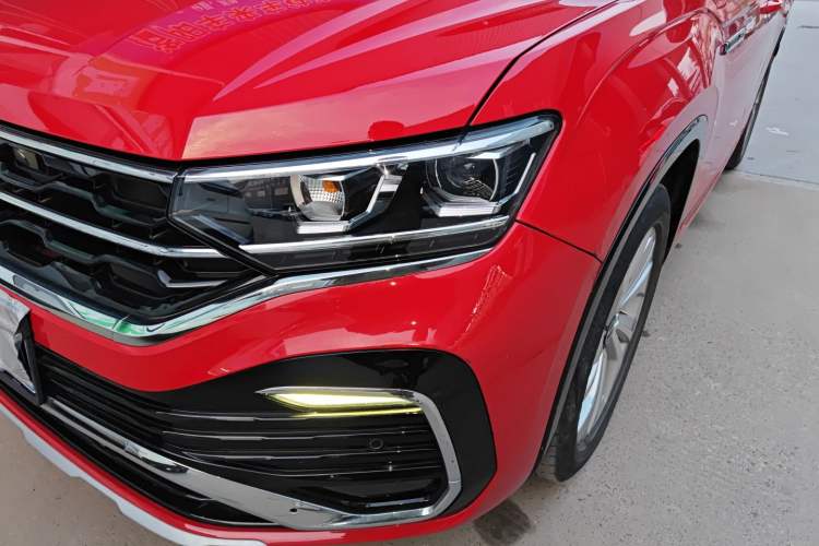 Used Volkswagen Tayron X 2020 330TSI Two-Wheel Drive Luxury Smart Connectivity Version
