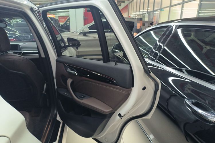 Used BMW X1 2018 sDrive18Li Luxury Model