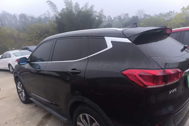 Used Wey VV6 2018 2.0T Two-Wheel-Drive Ultra-Luxury Version China V Standard
